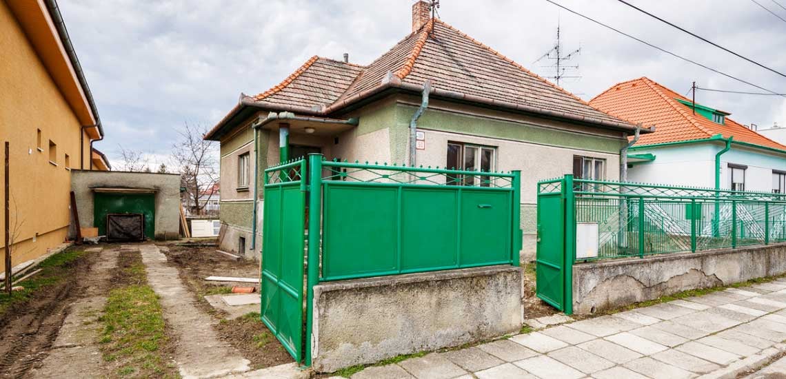 kadar-kocka-eredeti-allapotban-142333-01-XXL_019_MM_180313_VELUX-RenovActive-SK_povodny-stav_podla-vizualizacii__R5A8318_hires